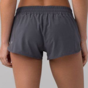 Hotty Hot Short (2.5") - Dark Carbon - Sz 4 tall